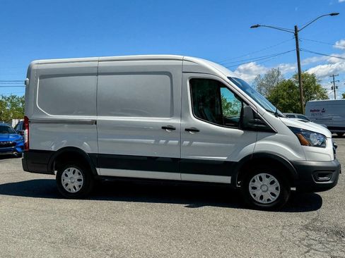 Used 2023 Ford E-Transit Medium Roof RWD image 2