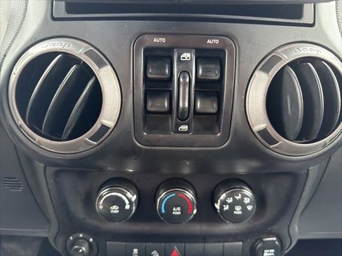 Used 2015 Jeep Wrangler Unlimited Sport w/ Quick Order Package 24S image 25