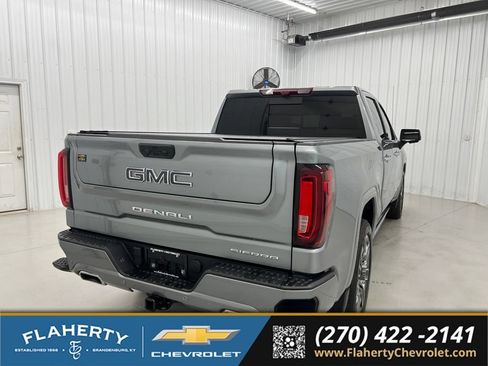 Used 2024 GMC Sierra 1500 Denali Ultimate AWD/4WD image 3