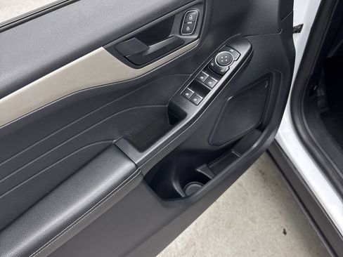 Used 2022 Ford Escape SE AWD/4WD image 14