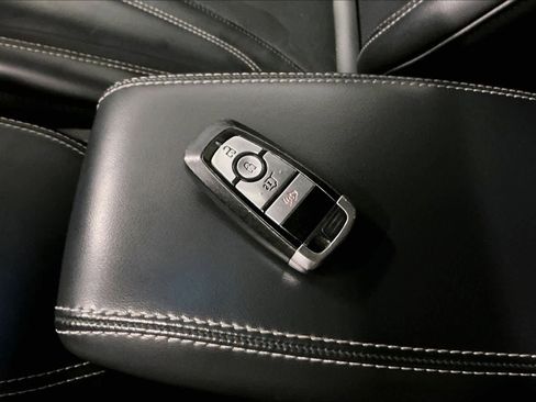 Used 2021 Ford Mustang Mach-E Premium image 14