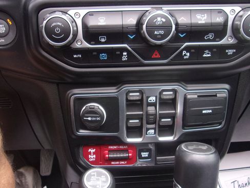 Used 2021 Jeep Wrangler Unlimited Rubicon 4xe w/ Safety Group image 12