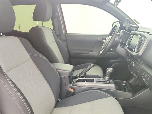 Used 2022 Toyota Tacoma SR5 image 30