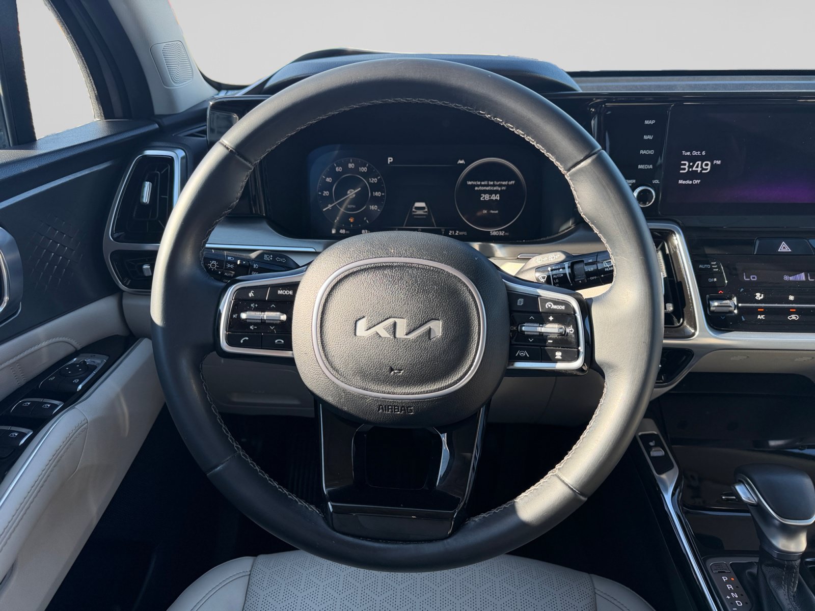 Used 2023 Kia Sorento SX FWD image 11