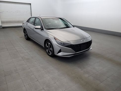 Used 2023 Hyundai Elantra SEL w/ Convenience Package FWD image 13