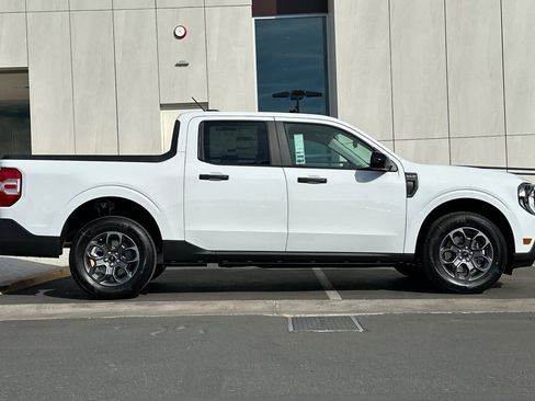 New 2026 Ford Maverick XLT w/ XLT Luxury Package FWD image 2