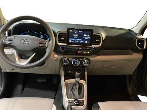 New 2026 Hyundai Venue SEL FWD image 6