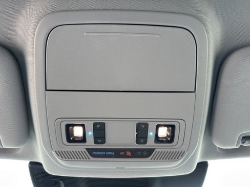 Used 2024 Ford Explorer Limited image 39