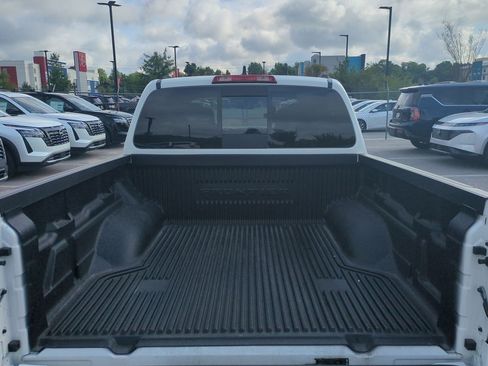 Certified 2025 Nissan Frontier SV RWD image 32