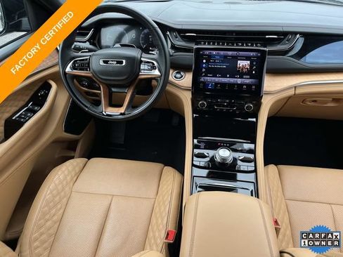 Used 2023 Jeep Grand Cherokee L Summit AWD/4WD image 15