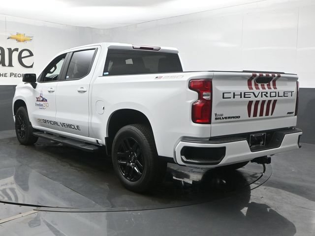 New 2026 Chevrolet Silverado 1500 RST w/ LPO, Dark Essentials Package AWD/4WD image 14