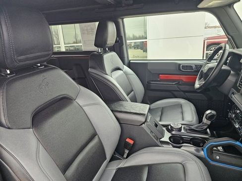 Used 2024 Ford Bronco Black Diamond image 12