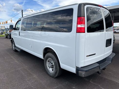 Used 2020 Chevrolet Express 3500 LT w/ LT Preferred Equipment Group RWD image 5