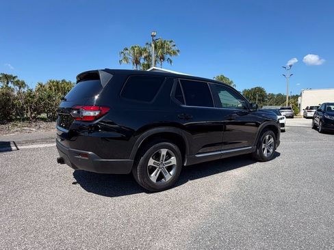 Used 2023 Honda Pilot EX-L image 5