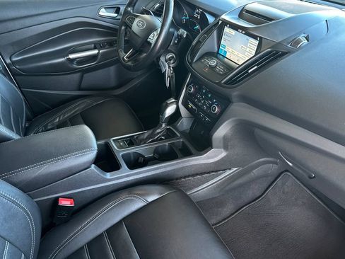 Certified 2018 Ford Escape SEL FWD image 17