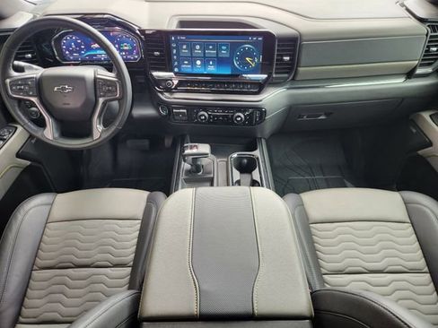 Used 2025 Chevrolet Silverado 1500 ZR2 w/ Technology Package image 23