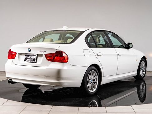 Used 2010 BMW 328i Sedan RWD image 10