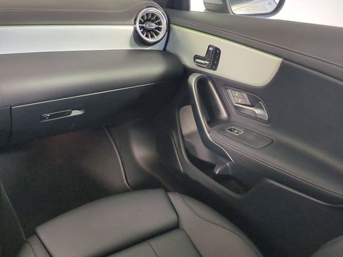 Used 2025 Mercedes-Benz CLA 250 image 18