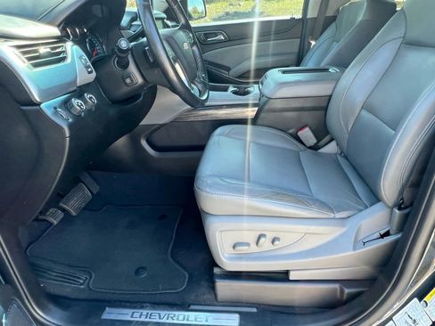 Used 2019 Chevrolet Tahoe LT image 14