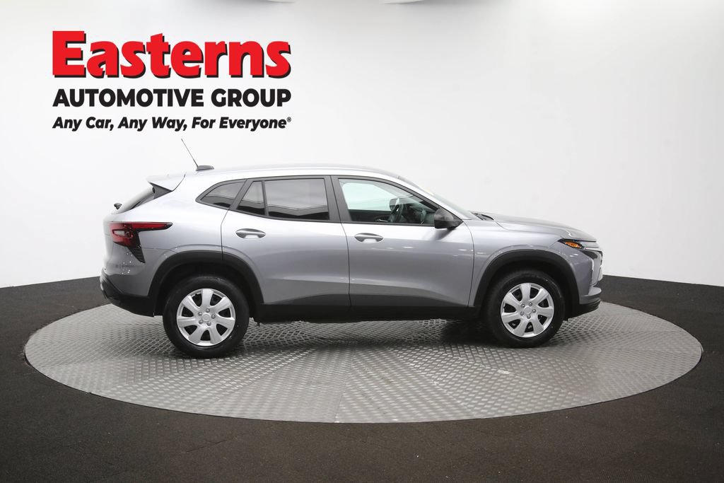 Used 2024 Chevrolet Trax LS FWD image 44