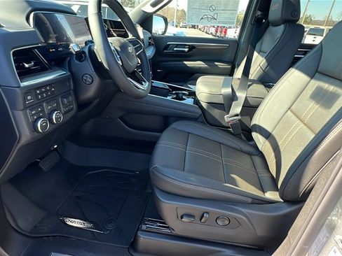 New 2026 Chevrolet Suburban High Country w/ Sun And Tow Package image 13