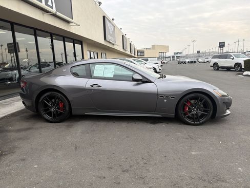 Used 2016 Maserati GranTurismo MC image 4