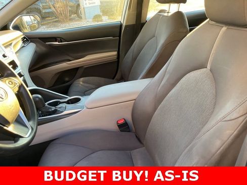 Used 2021 Toyota Camry LE image 8