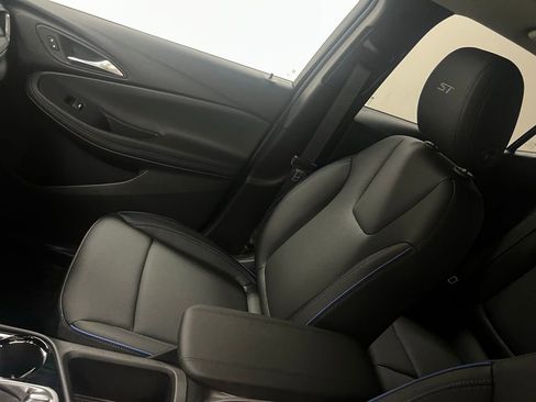 New 2026 Buick Encore GX Sport Touring image 18