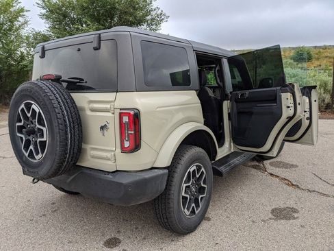 New 2025 Ford Bronco Outer Banks AWD/4WD image 8