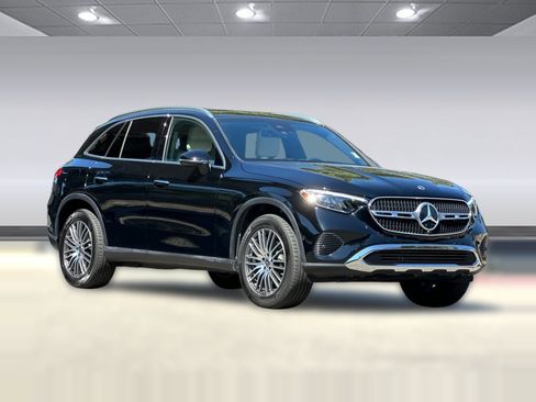 Used 2024 Mercedes-Benz GLC 300 4MATIC image 6