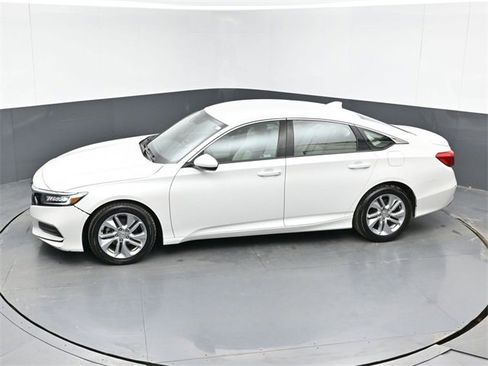 Used 2019 Honda Accord LX image 32