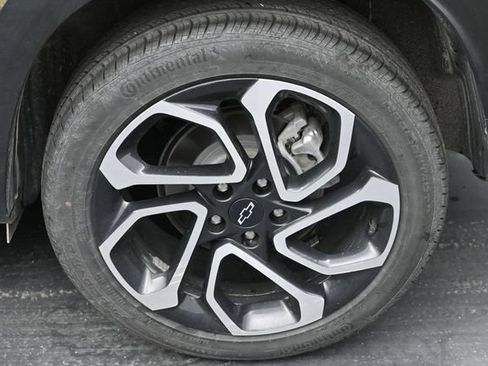 Used 2025 Chevrolet Trax RS w/ Driver Confidence Package FWD image 36