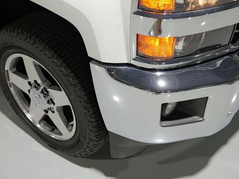 Used 2019 Chevrolet Silverado 2500 LTZ w/ Duramax Plus Package AWD/4WD image 9