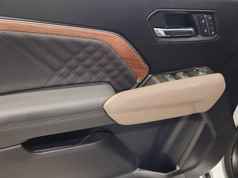 New 2026 GMC Canyon Denali image 12