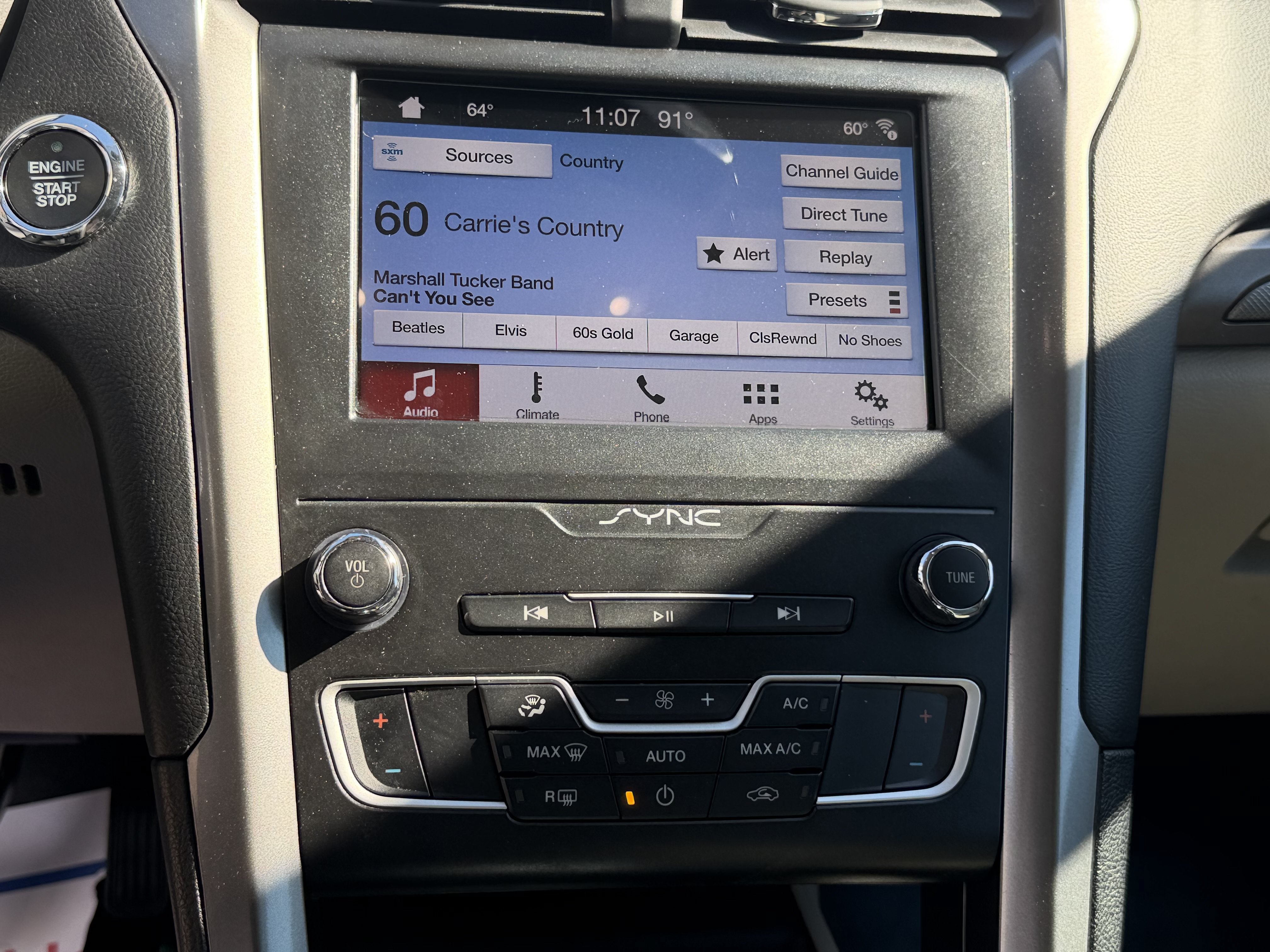 Used 2019 Ford Fusion SE FWD image 21