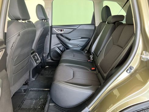 Certified 2023 Subaru Forester Premium AWD/4WD image 27