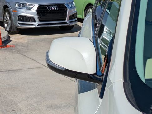 Used 2019 INFINITI QX60 Pure image 2