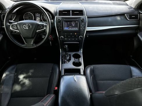 Used 2017 Toyota Camry SE FWD image 12
