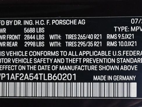 Certified 2026 Porsche Macan GTS image 31