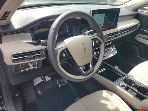 New 2026 Lincoln Corsair Premiere AWD/4WD image 13