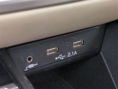 Used 2020 Subaru Outback Limited w/ Popular Package #2 image 27