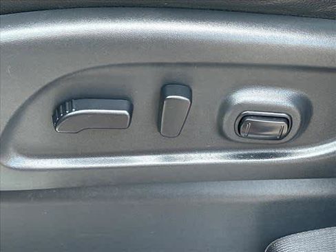 Used 2021 Nissan Titan PRO-4X w/ Pro-4x Convenience Package AWD/4WD image 23