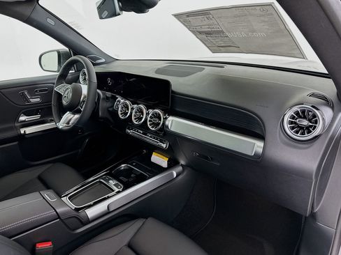 New 2026 Mercedes-Benz GLB 250 image 30