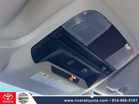 Used 2023 Subaru Impreza 2.0i image 25