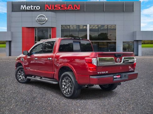 Used 2017 Nissan Titan Platinum Reserve AWD/4WD image 4