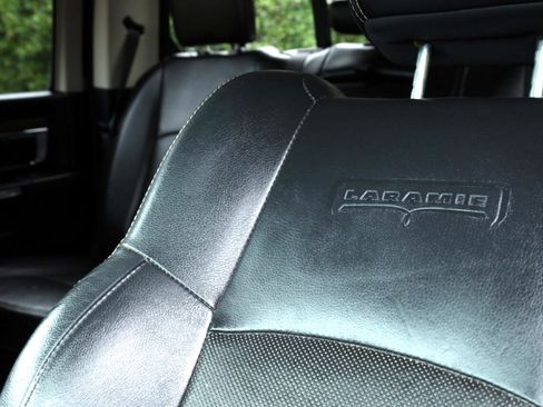 Used 2016 RAM 1500 Laramie w/ Convenience Group image 27