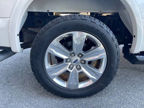 Used 2016 Ford F150 Platinum w/ Equipment Group 701A Luxury AWD/4WD image 13