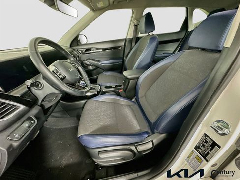 Used 2025 Kia Seltos S image 20
