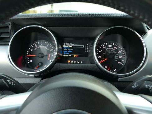 Used 2021 Ford Mustang Premium image 19