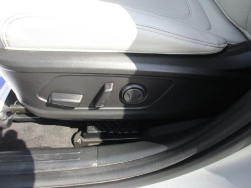 Used 2023 Hyundai Tucson Limited AWD/4WD image 17